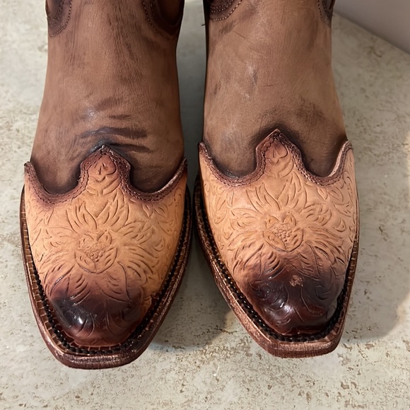 New Ferrini Madison Tooled Western Snip Toe Boots - Picture 4 of 10